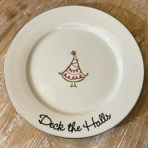 9 Inch Christmas Deck the Halls Plates Brand New